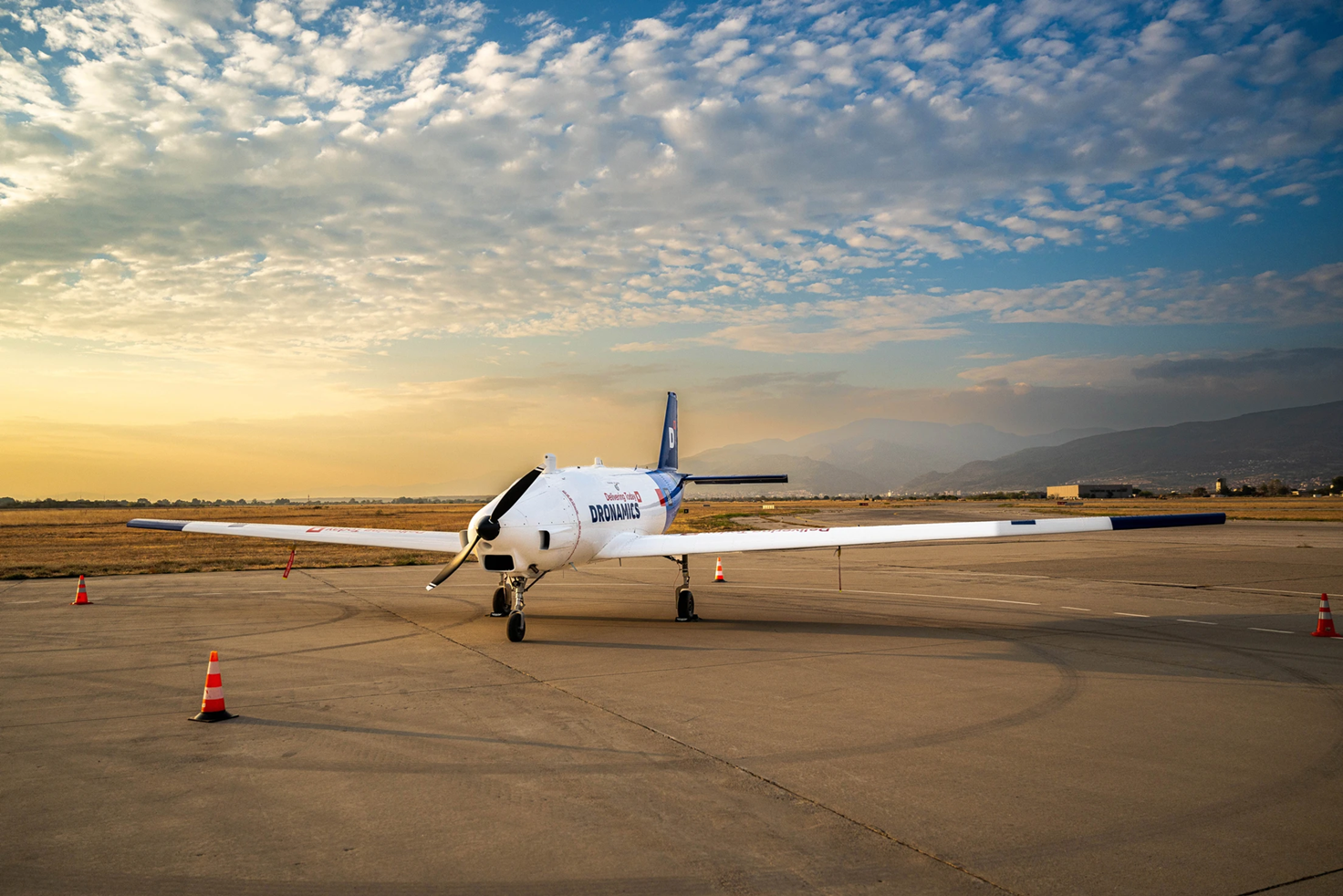 Finanțare europeană de până la 30 milioane EUR pentru startup-ul bulgar Dronamics, de transport aerian de marfă, cu drone