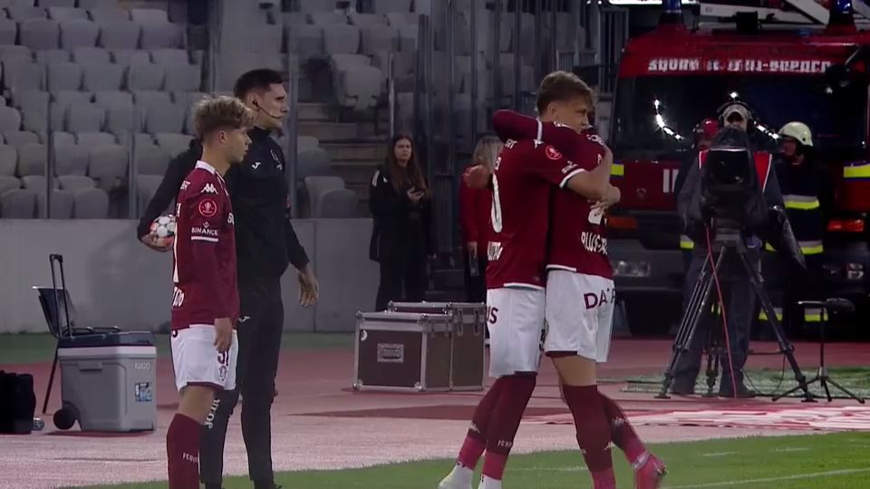 ‘Săgeți’ de la rivala FCSB, după ce fiul lui Dan Șucu a debutat în Superligă: „Niciodată nu o să fie prenumele pe tricou” ‘Săgeți’ de la rivala FCSB, după ce fiul lui Dan Șucu a debutat în Superligă: „Niciodată nu o să fie prenumele pe tricou”