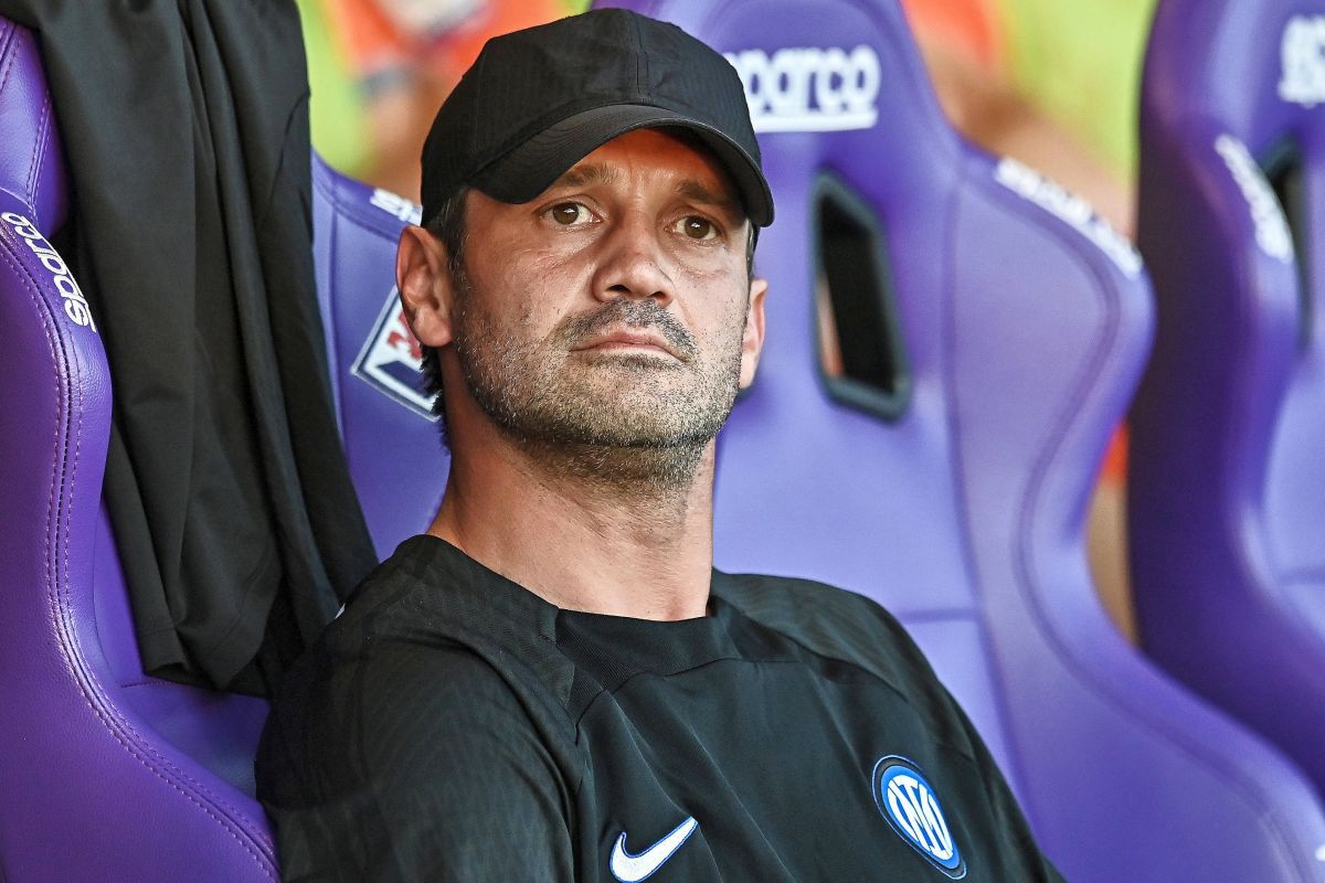 Primul club din România care l-a felicitat pe Cristi Chivu pentru preluarea lui Inter: „Mult succes!” Primul club din România care l-a felicitat pe Cristi Chivu pentru preluarea lui Inter: „Mult succes!”