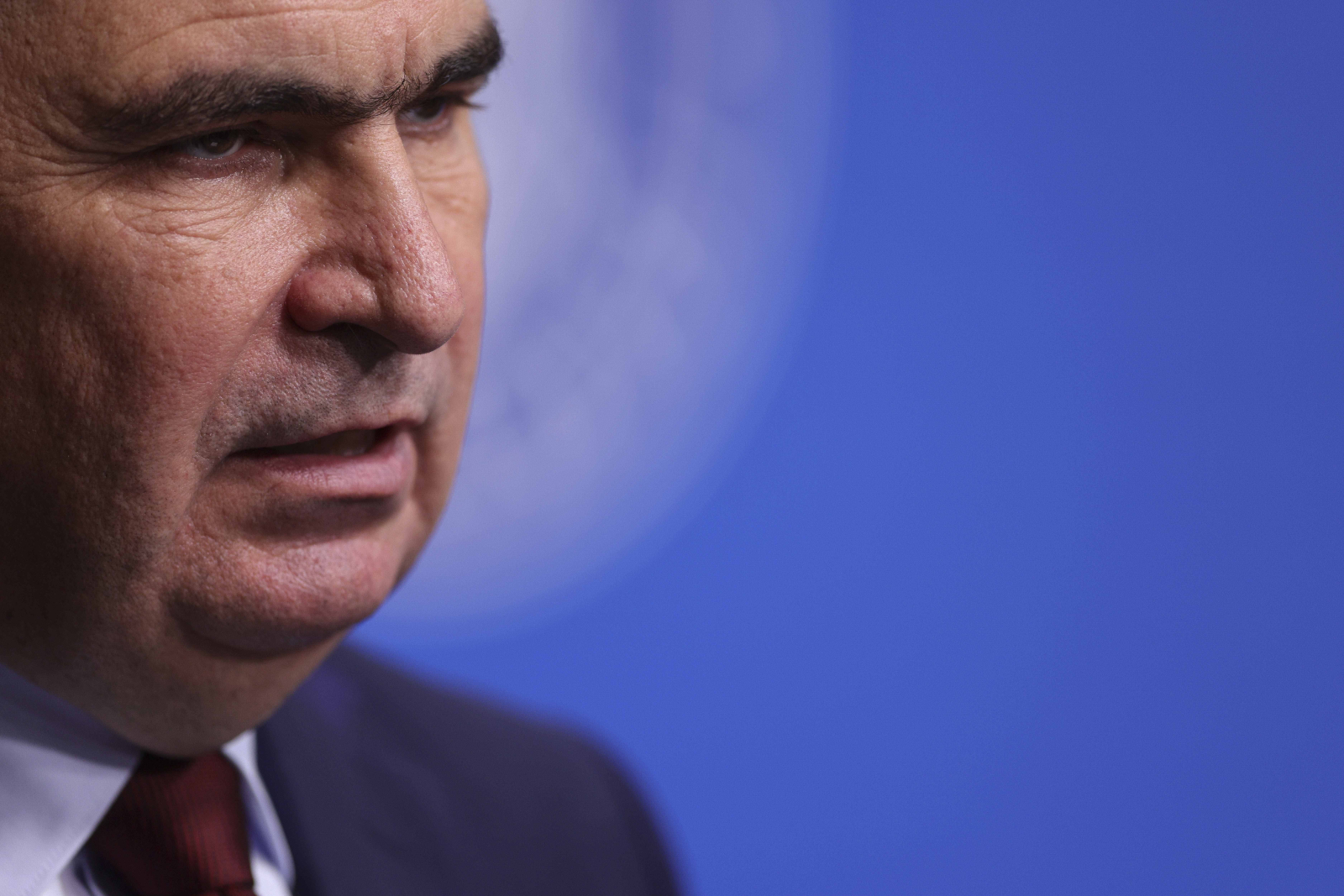 Plătim cele mai mari dobânzi din Uniunea Europeană. Declarațiile premierului Ilie Bolojan Plătim cele mai mari dobânzi din Uniunea Europeană. Declarațiile premierului Ilie Bolojan