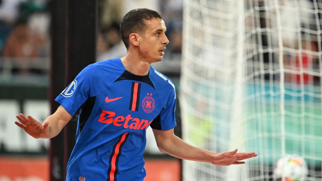 Giovanni Becali îl temperează pe vărul său, patronul FCSB: „Lui Cisotti îi e foame, sunt 4-5 jucători peste el la FCSB!” Giovanni Becali îl temperează pe vărul său, patronul FCSB: „Lui Cisotti îi e foame, sunt 4-5 jucători peste el la FCSB!”