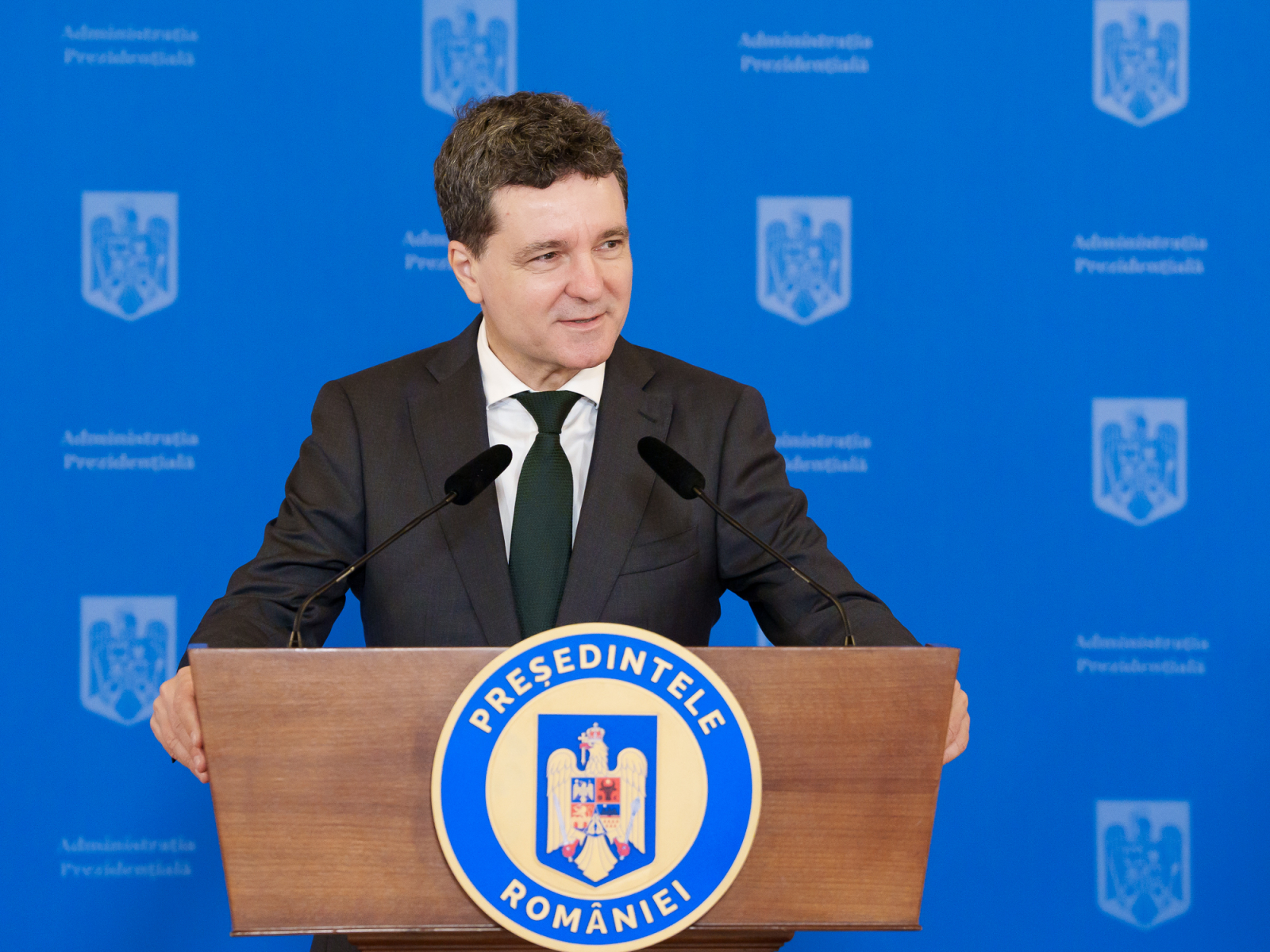 Nicușor Dan a convins-o pe Ursula von der Leyen să accepte realocarea fondurilor PNRR. Deciziile fiscale, amânate pentru toamnă Nicușor Dan a convins-o pe Ursula von der Leyen să accepte realocarea fondurilor PNRR. Deciziile fiscale, amânate pentru toamnă