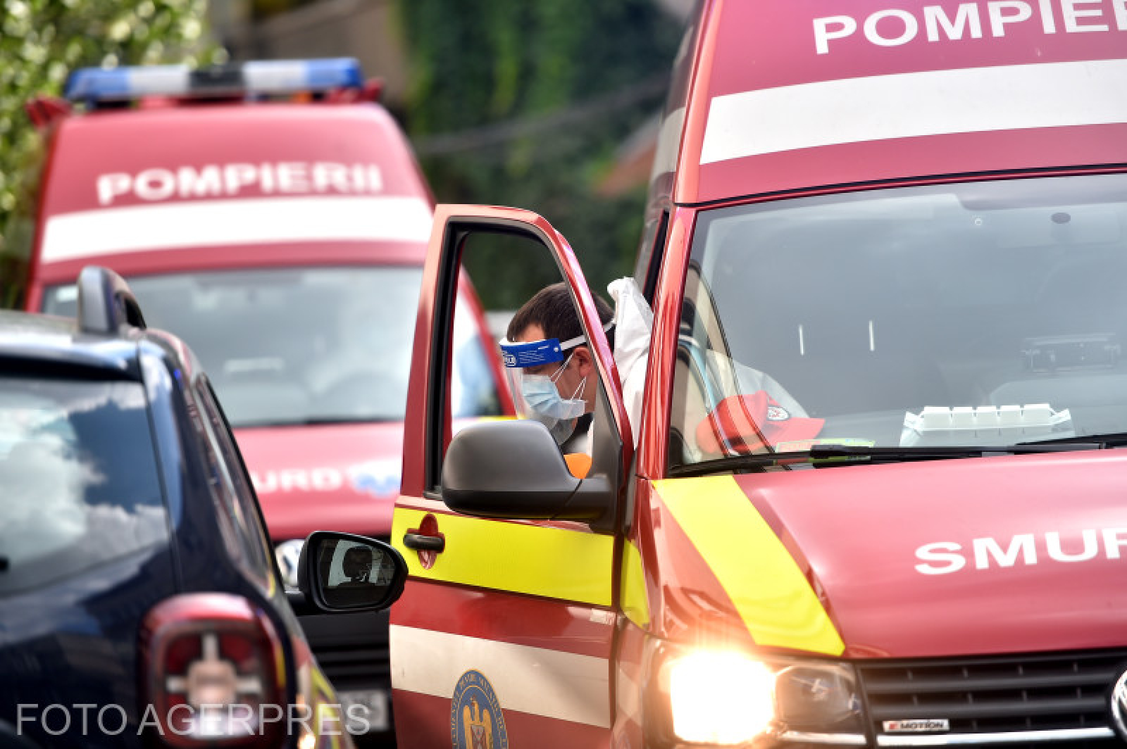 Incendiu puternic în București, pe Preciziei/ Încă zece autospeciale mobilizate la fața locului Incendiu puternic în București, pe Preciziei/ Încă zece autospeciale mobilizate la fața locului