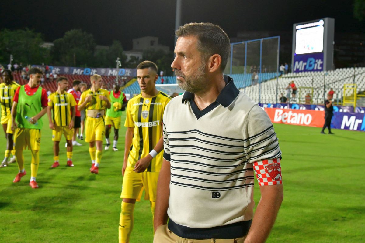 Zeljko Kopic admite: „E un moment greu pentru Dinamo, pentru noi toți” + De ce l-a lăsat pe Milanov la București Zeljko Kopic admite: „E un moment greu pentru Dinamo, pentru noi toți” + De ce l-a lăsat pe Milanov la București