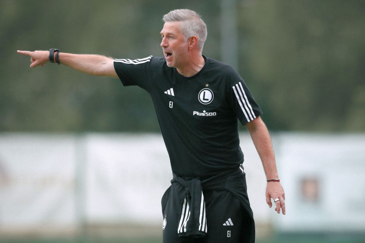 „Scopul scuză mijloacele” » Edward Iordănescu, după calificarea în turul doi din preliminariile Europa League: „Am fost nervos” „Scopul scuză mijloacele” » Edward Iordănescu, după calificarea în turul doi din preliminariile Europa League: „Am fost nervos”