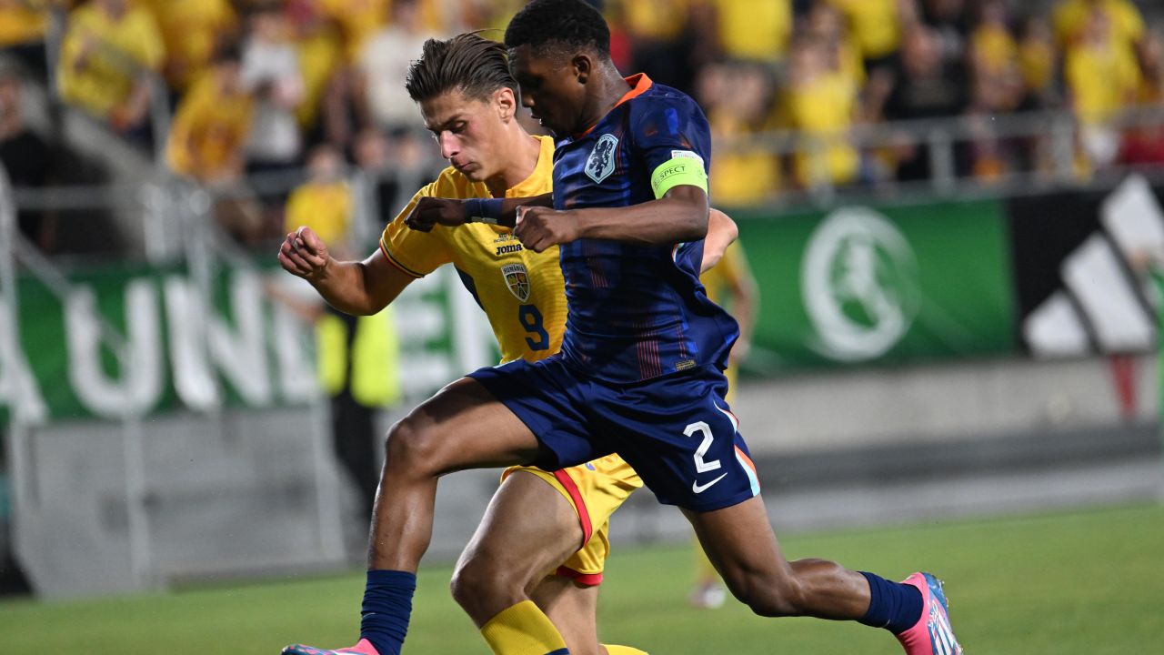 Semnal de alarmă după eșecul cu Olanda: „Ei promovează copiii. La noi, nu-i băga în Liga 1″ Semnal de alarmă după eșecul cu Olanda: „Ei promovează copiii. La noi, nu-i băga în Liga 1″