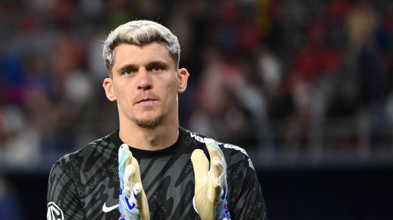 A picat transferul lui Ștefan Târnovanu! Galatasaray ia un portar cu șase titluri de campion