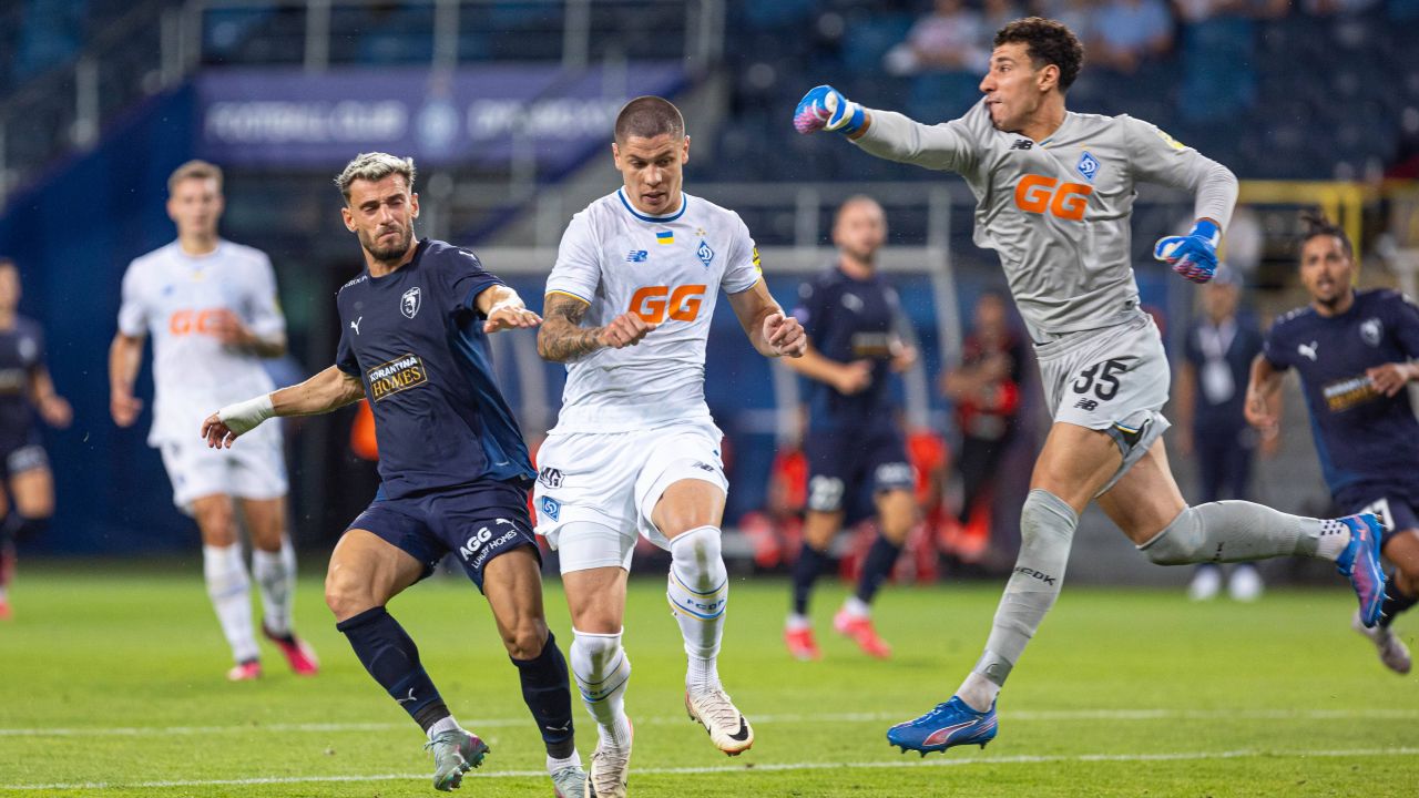 Singurul român rămas în Champions League, victorie mare în turul 3 preliminar! Este cu un pas în play-off