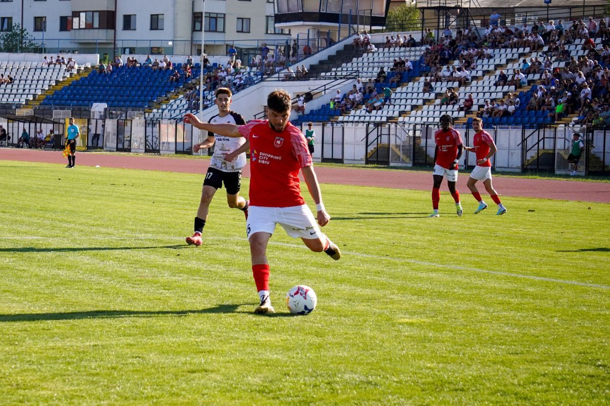 Fără drept de promovare, dar cu pretenții! Antrenorul echipei din Liga 2 cere transferuri: „Am fost foarte sărăcăcioși”