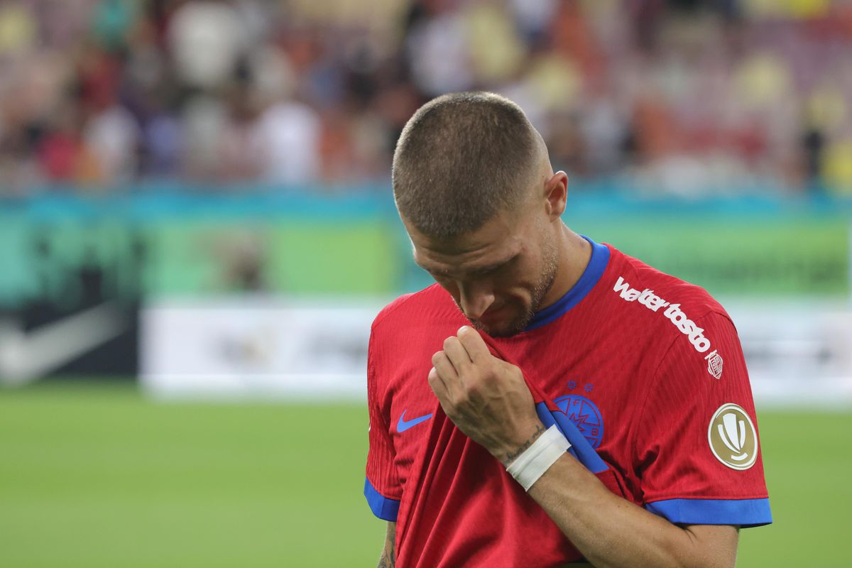 „Riscă ceva Bîrligea după acea declarație?” » FCSB speră ca UEFA să nu se activeze: „Nu am mai auzit, dar nouă ni se poate întâmpla orice” „Riscă ceva Bîrligea după acea declarație?” » FCSB speră ca UEFA să nu se activeze: „Nu am mai auzit, dar nouă ni se poate întâmpla orice”