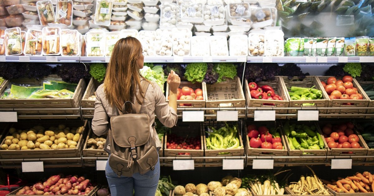 Ce trebuie să facă românii pentru a rezista austerității și scumpirilor. Cinci sfaturi de supraviețuire de la specialiști în domeniul financiar