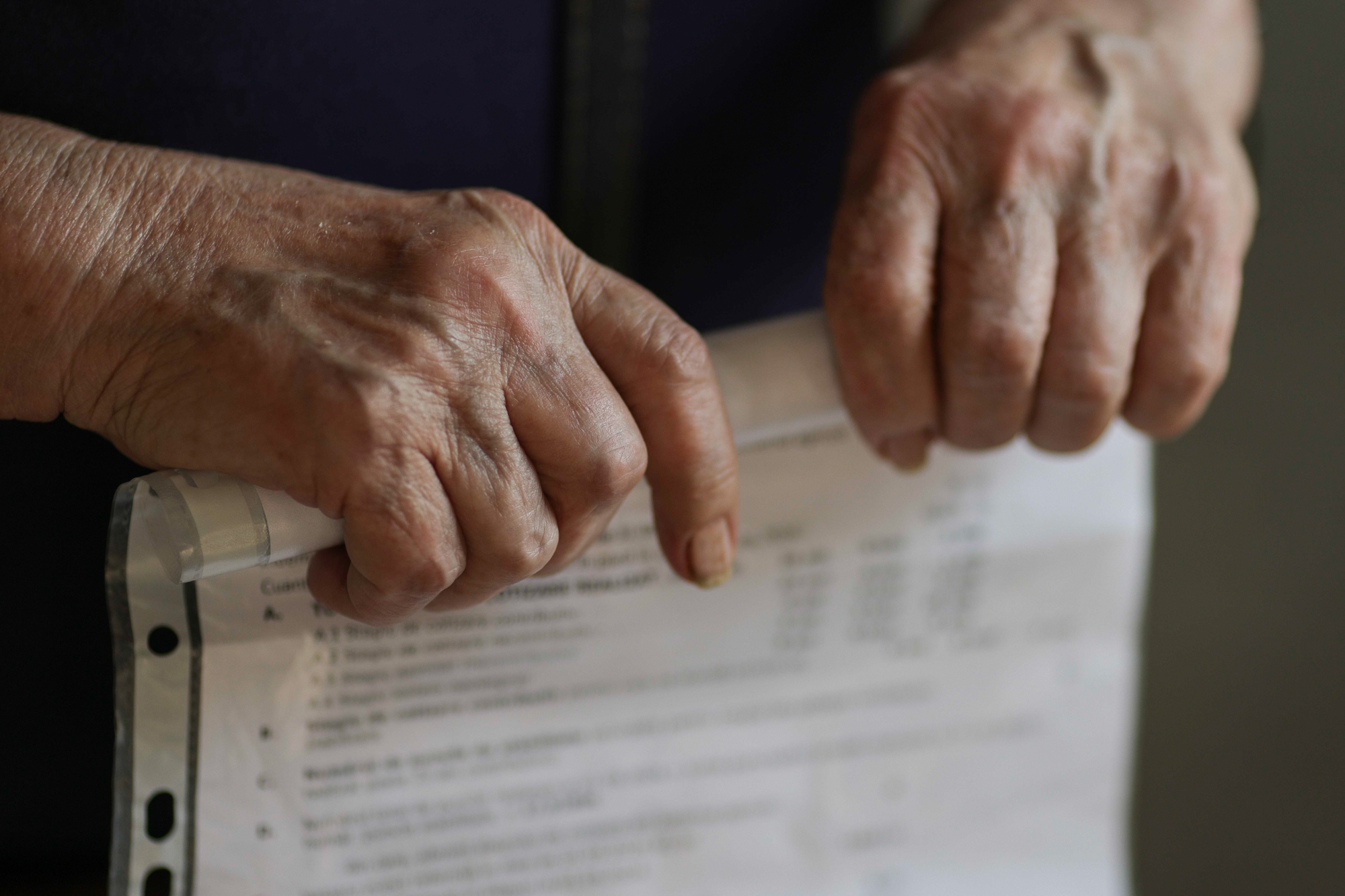 Schimbări majore la Pilonul II de pensii: Românii nu-și vor mai putea retrage toți banii deodată după pensionare, cu o excepție / Primele reacții Schimbări majore la Pilonul II de pensii: Românii nu-și vor mai putea retrage toți banii deodată după pensionare, cu o excepție / Primele reacții