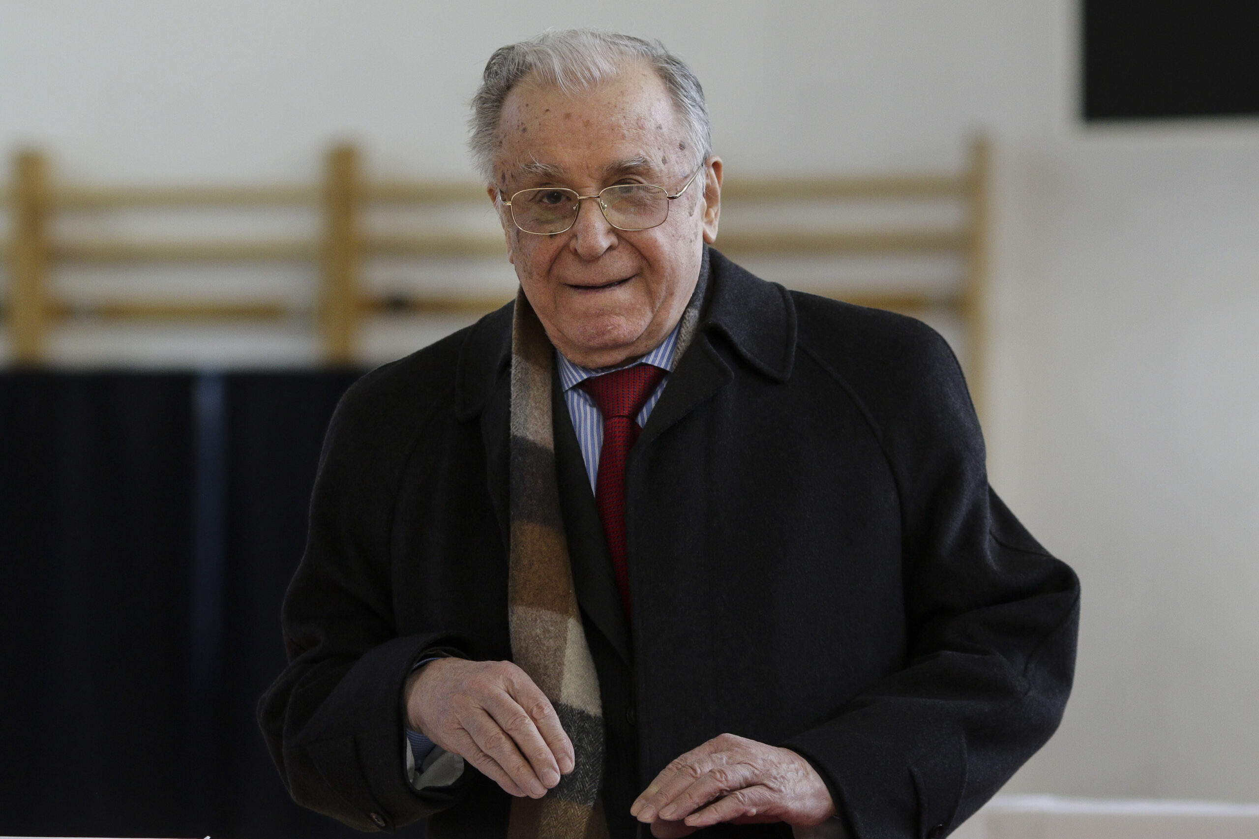 DOCUMENT. Ion Iliescu, inclus pe o listă neagră într-un act oficial asumat de Administrația Prezidențială: „Nu și-a renegat niciodată convingerile marxiste” DOCUMENT. Ion Iliescu, inclus pe o listă neagră într-un act oficial asumat de Administrația Prezidențială: „Nu și-a renegat niciodată convingerile marxiste”