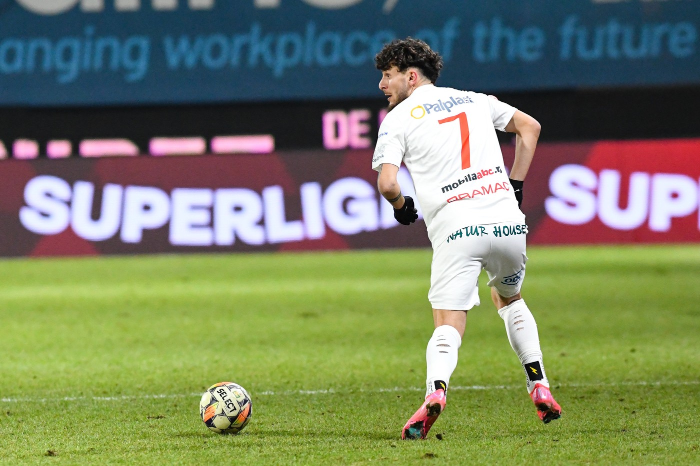 SuperLiga: LPF anunță modificări în programul etapei a 5-a SuperLiga: LPF anunță modificări în programul etapei a 5-a