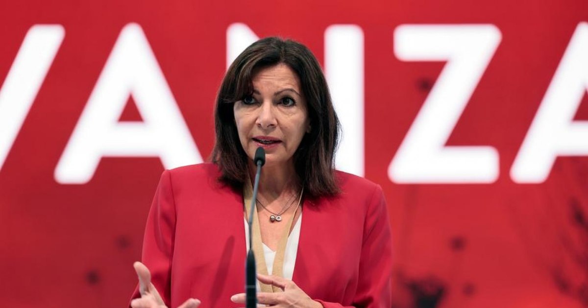 Primarul Parisului a cheltuit zeci de mii de euro pe haine de lux și peste 100.000 de euro pe călătorii. Reacția instituției