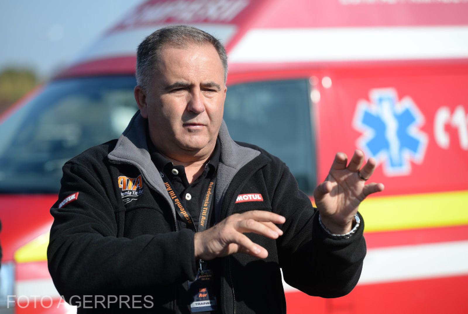 Siguranță deplină în Vest, haos în ţară: Lecția de civilizație rutieră trăită de Titi Aur Siguranță deplină în Vest, haos în ţară: Lecția de civilizație rutieră trăită de Titi Aur