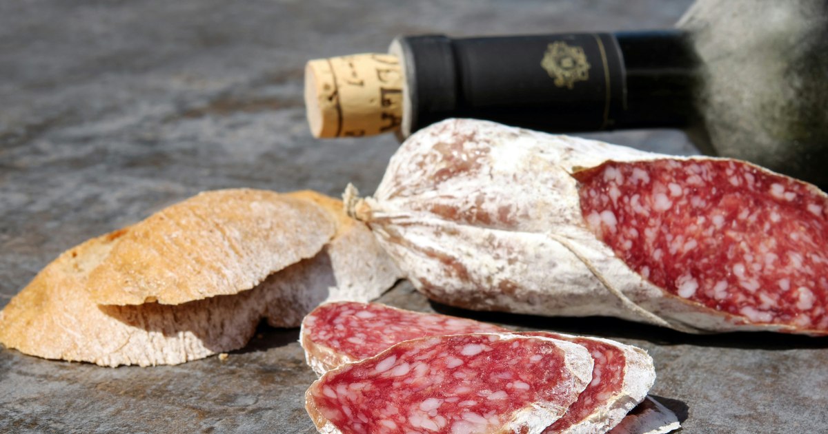 Salamul, o busolă pe harta gastronomiei. Cele mai vechi rețete datează din vremea Mesopotamiei Salamul, o busolă pe harta gastronomiei. Cele mai vechi rețete datează din vremea Mesopotamiei