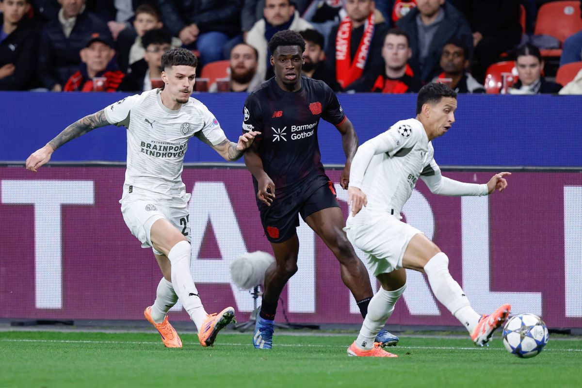 Dennis Man, titular în premieră în Champions League » Cum s-a descurcat în Leverkusen Dennis Man, titular în premieră în Champions League » Cum s-a descurcat în Leverkusen