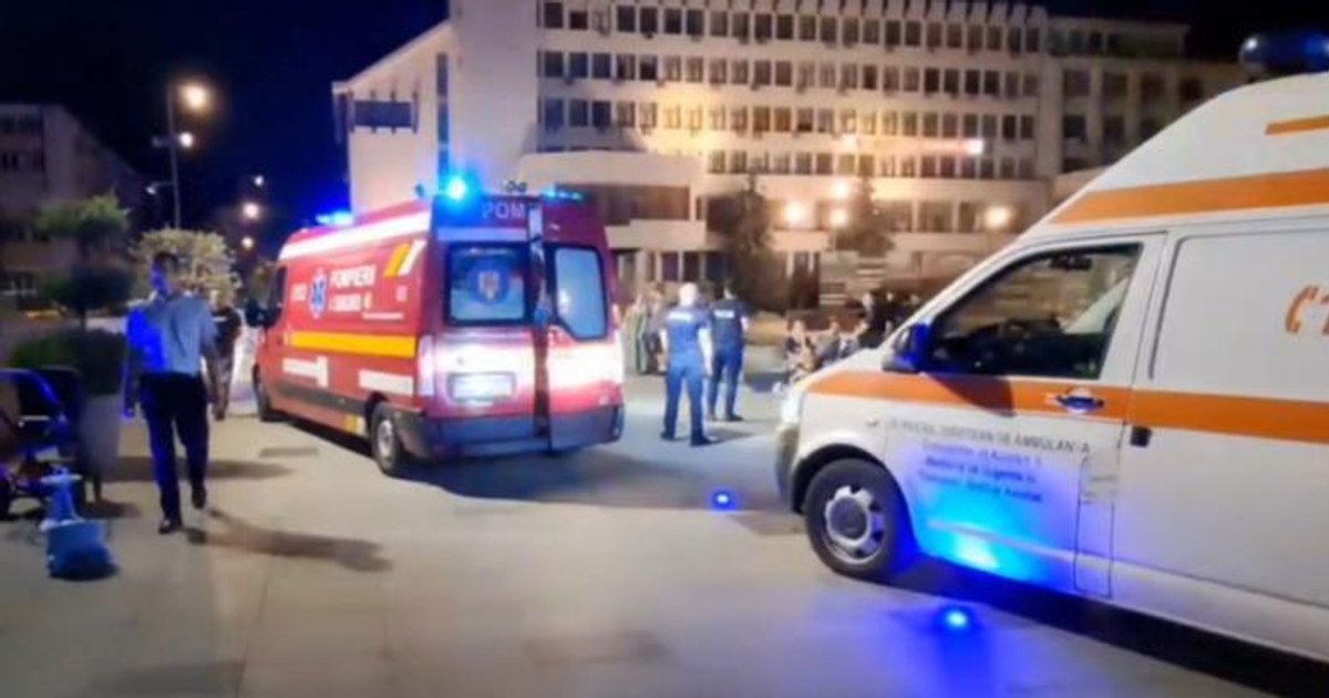 Tragedie în Vaslui: Un copil de 1 an și jumătate a murit după ce a atins un spot luminos de pe spaţiul verde din oraș Tragedie în Vaslui: Un copil de 1 an și jumătate a murit după ce a atins un spot luminos de pe spaţiul verde din oraș