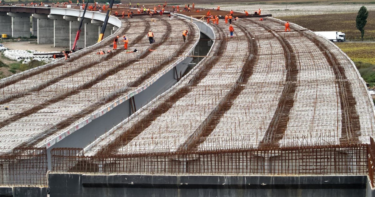 Bolojan dă asigurări privind finanțarea Autostrăzii Moldovei: „Vom face plăți lunare cuprinse între 800 de milioane și 1 miliard de lei” Bolojan dă asigurări privind finanțarea Autostrăzii Moldovei: „Vom face plăți lunare cuprinse între 800 de milioane și 1 miliard de lei”