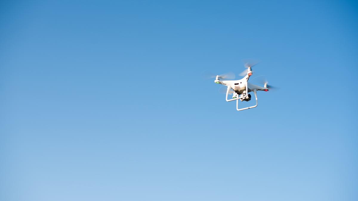 Bild: Aeroporturile germane, perturbate de „drone cu scop militar”. Germania instituie un nou departament anti-drone