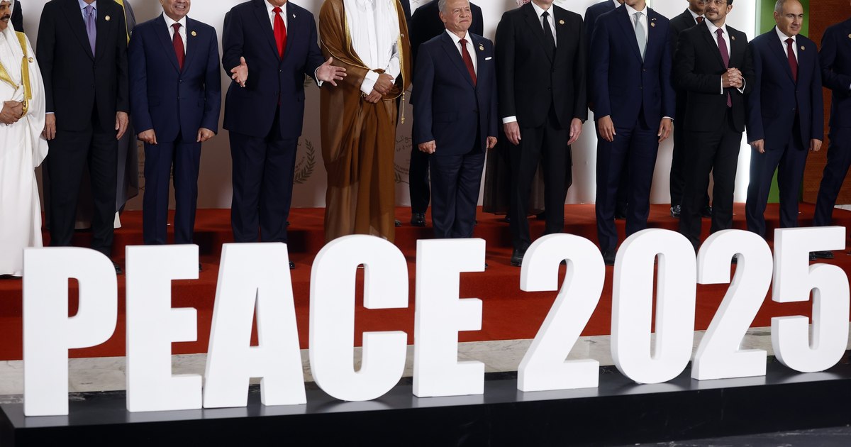 Summit în Egipt. Trump: „Este pace în Orientul Mijlociu, chiar sub ochii voștri” Summit în Egipt. Trump: „Este pace în Orientul Mijlociu, chiar sub ochii voștri”