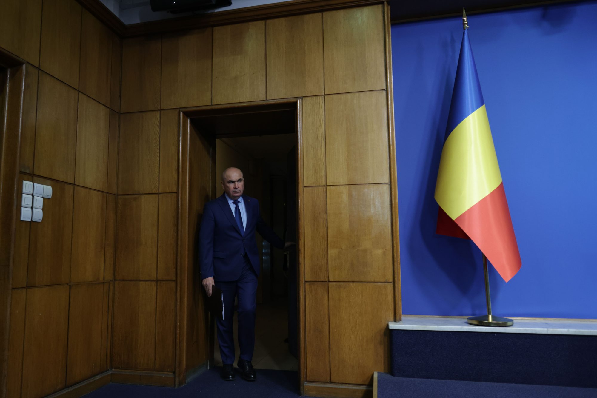 Bolojan, despre vila în care locuiește: „Nu am intrat pe geam în această locuință. Totul este în regulă”/ În vila din str. Gogol a stat Traian Băsescu Bolojan, despre vila în care locuiește: „Nu am intrat pe geam în această locuință. Totul este în regulă”/ În vila din str. Gogol a stat Traian Băsescu