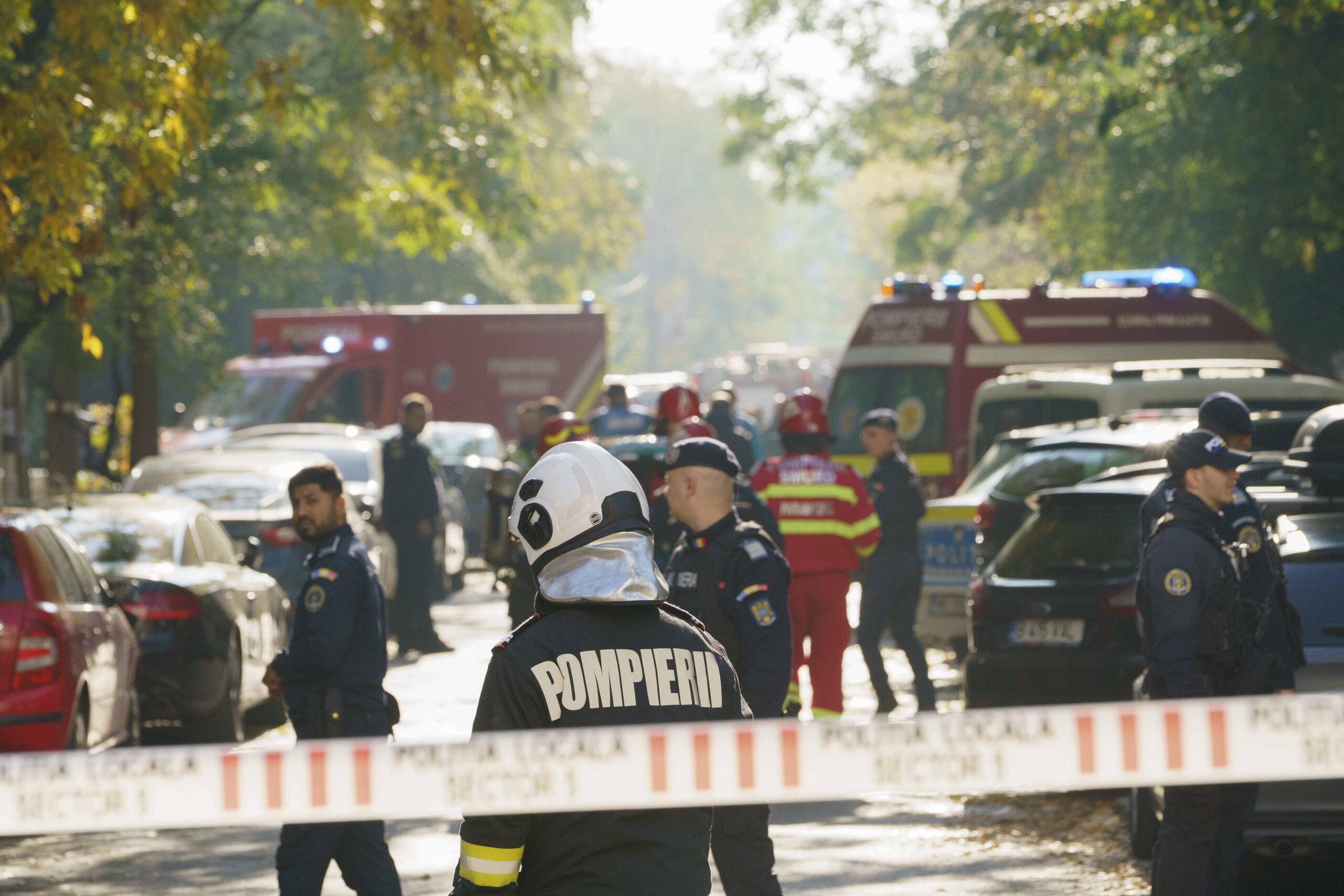 Explozia din Rahova: „Nu sunt indicii că evenimentul a fost generat de material exploziv. Cauzele deflagraţiei nu au fost încă stabilite” – insistă procurorii Explozia din Rahova: „Nu sunt indicii că evenimentul a fost generat de material exploziv. Cauzele deflagraţiei nu au fost încă stabilite” – insistă procurorii