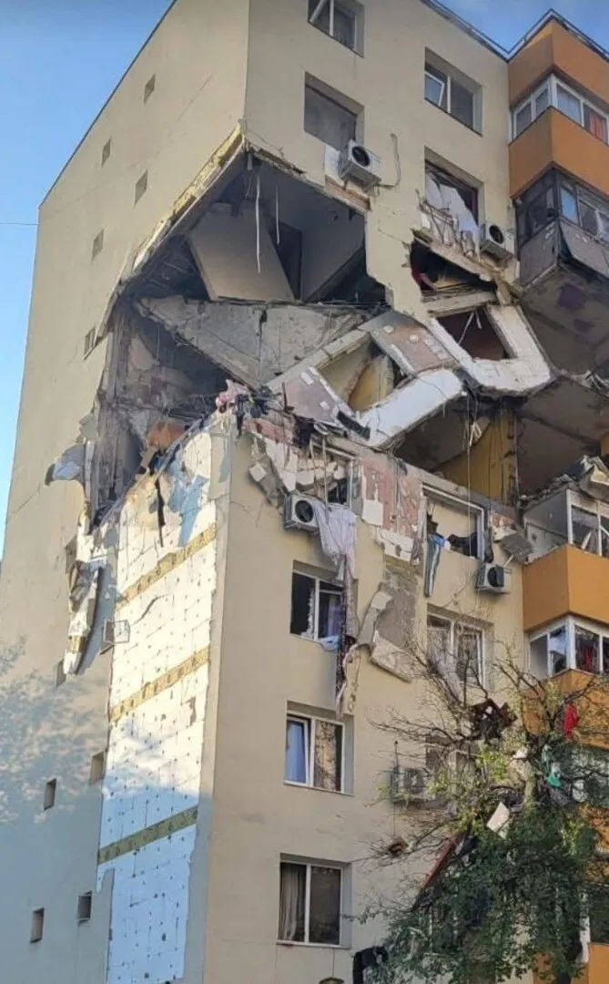 Administratora blocului unde s-a produs explozia, audiată acum la Parchetul General Administratora blocului unde s-a produs explozia, audiată acum la Parchetul General