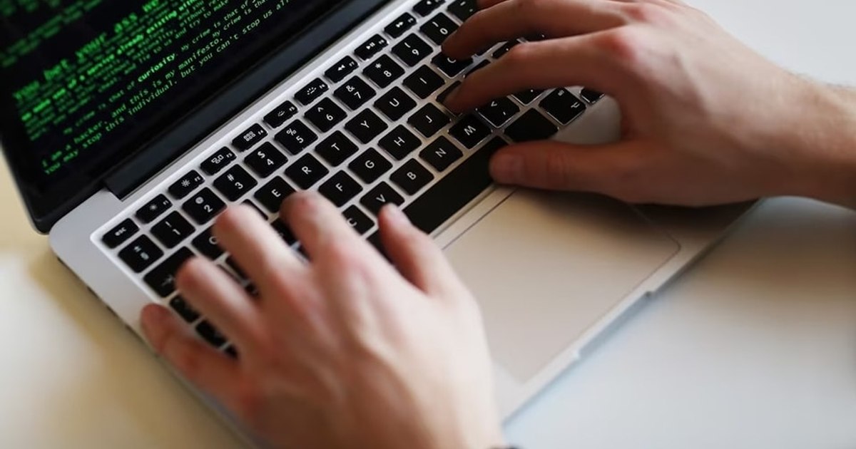 Peste 4.000 de site-uri restricționate în Republica Moldova în urma unui val de atacuri cibernetice Peste 4.000 de site-uri restricționate în Republica Moldova în urma unui val de atacuri cibernetice