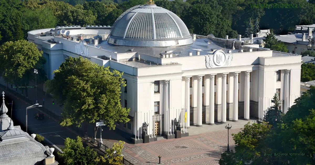 Ucraina se confruntă cu probleme militare, politice și economice tot mai grave Ucraina se confruntă cu probleme militare, politice și economice tot mai grave