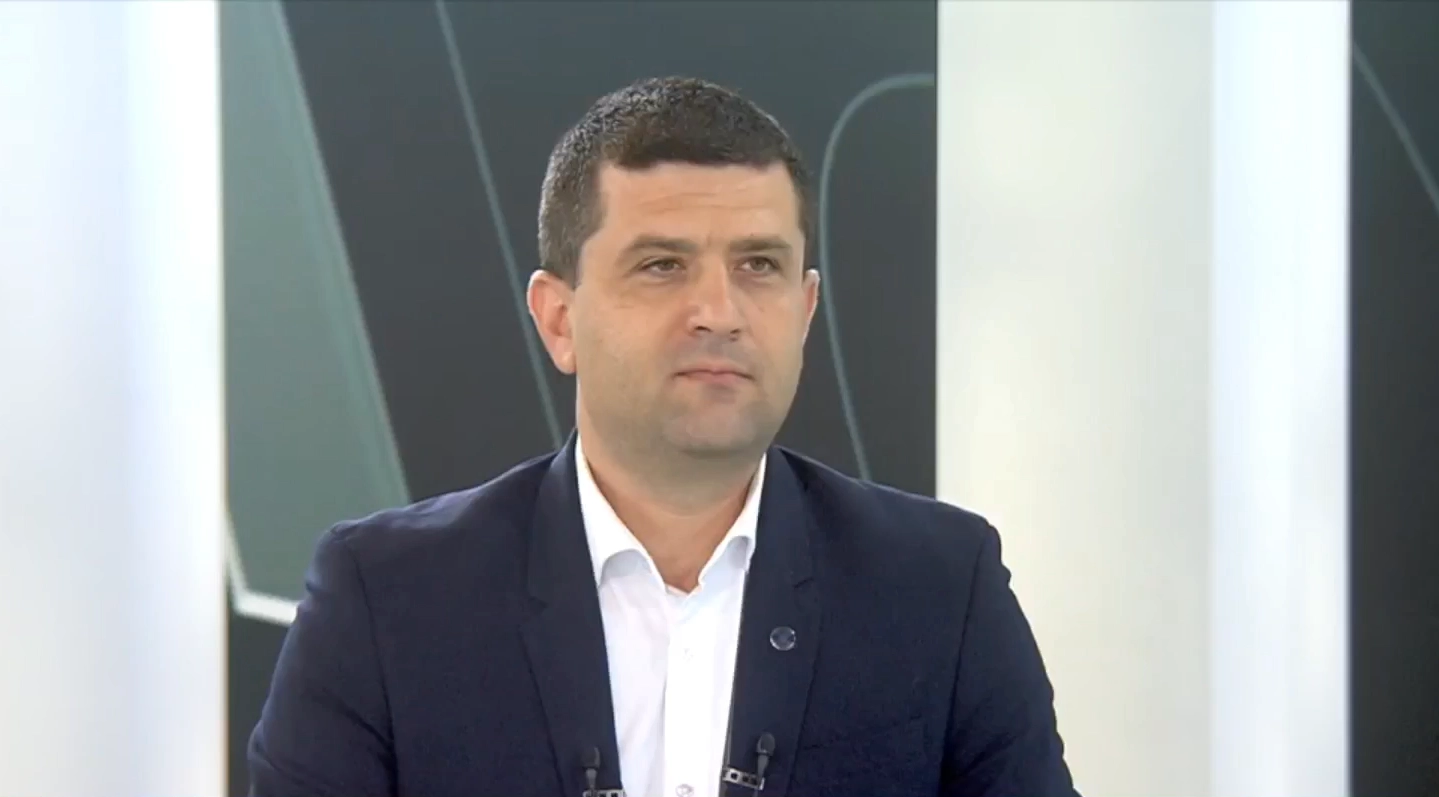 Senatul dezbate luni moţiunea AUR împotriva ministrului economiei, Radu Miruţă (USR) Senatul dezbate luni moţiunea AUR împotriva ministrului economiei, Radu Miruţă (USR)