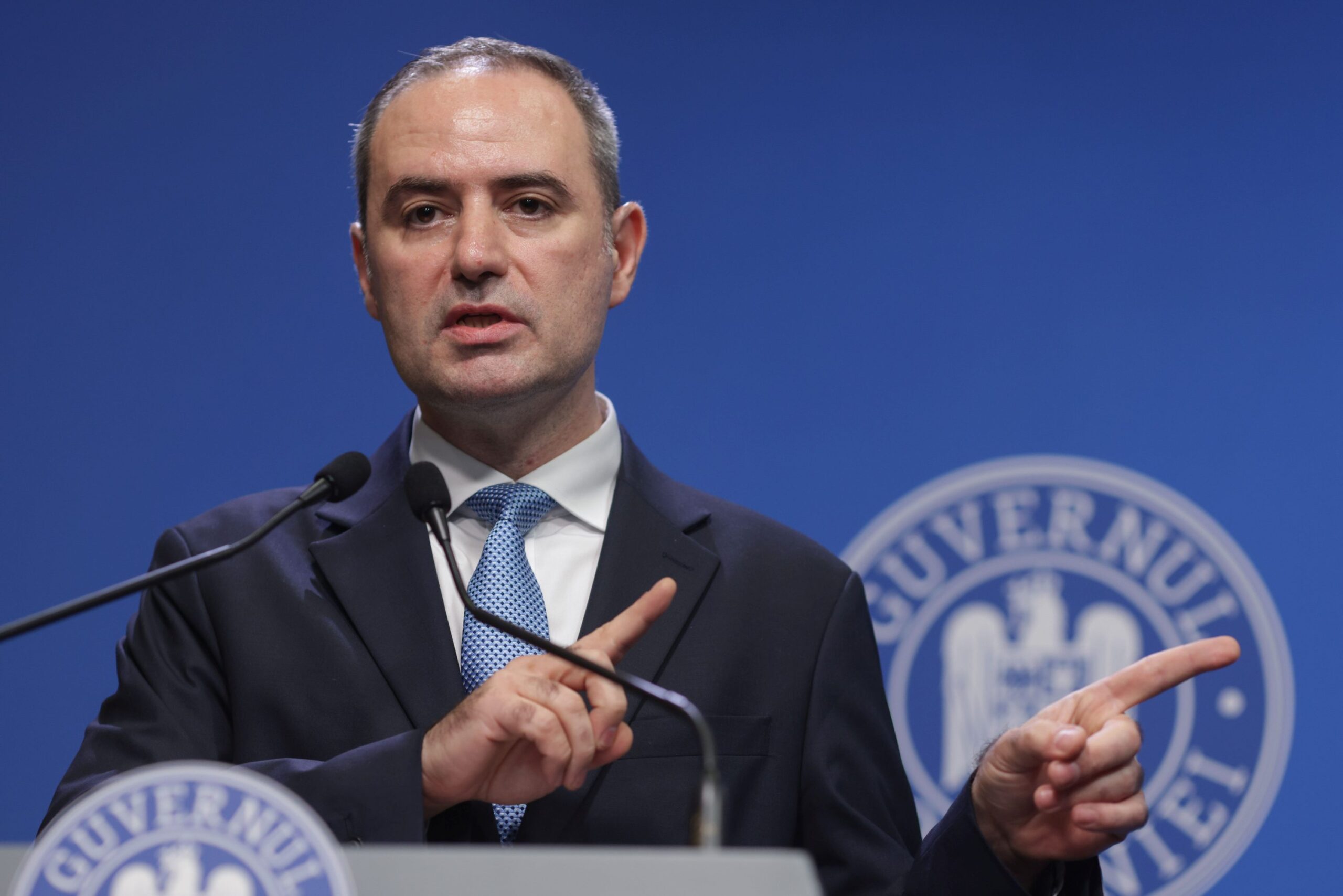 Estimările Fitch pentru deficitul bugetar. Care sunt cei trei factori de risc menționați de agenție