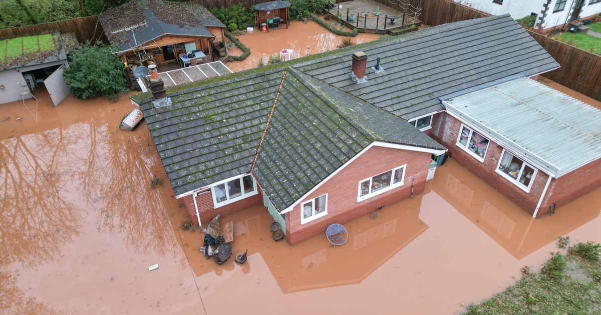 Furtuna Claudia paralizează Anglia și Țara Galilor: sate sub ape, pene de curent și peste 90 de avertizări de inundații