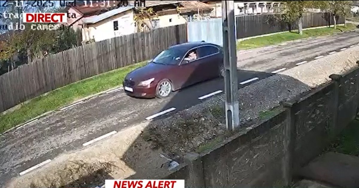 Cum se filma polițistul acuzat că a ucis un câine pe stradă. Acum e anchetat și pentru clipurile postate Cum se filma polițistul acuzat că a ucis un câine pe stradă. Acum e anchetat și pentru clipurile postate