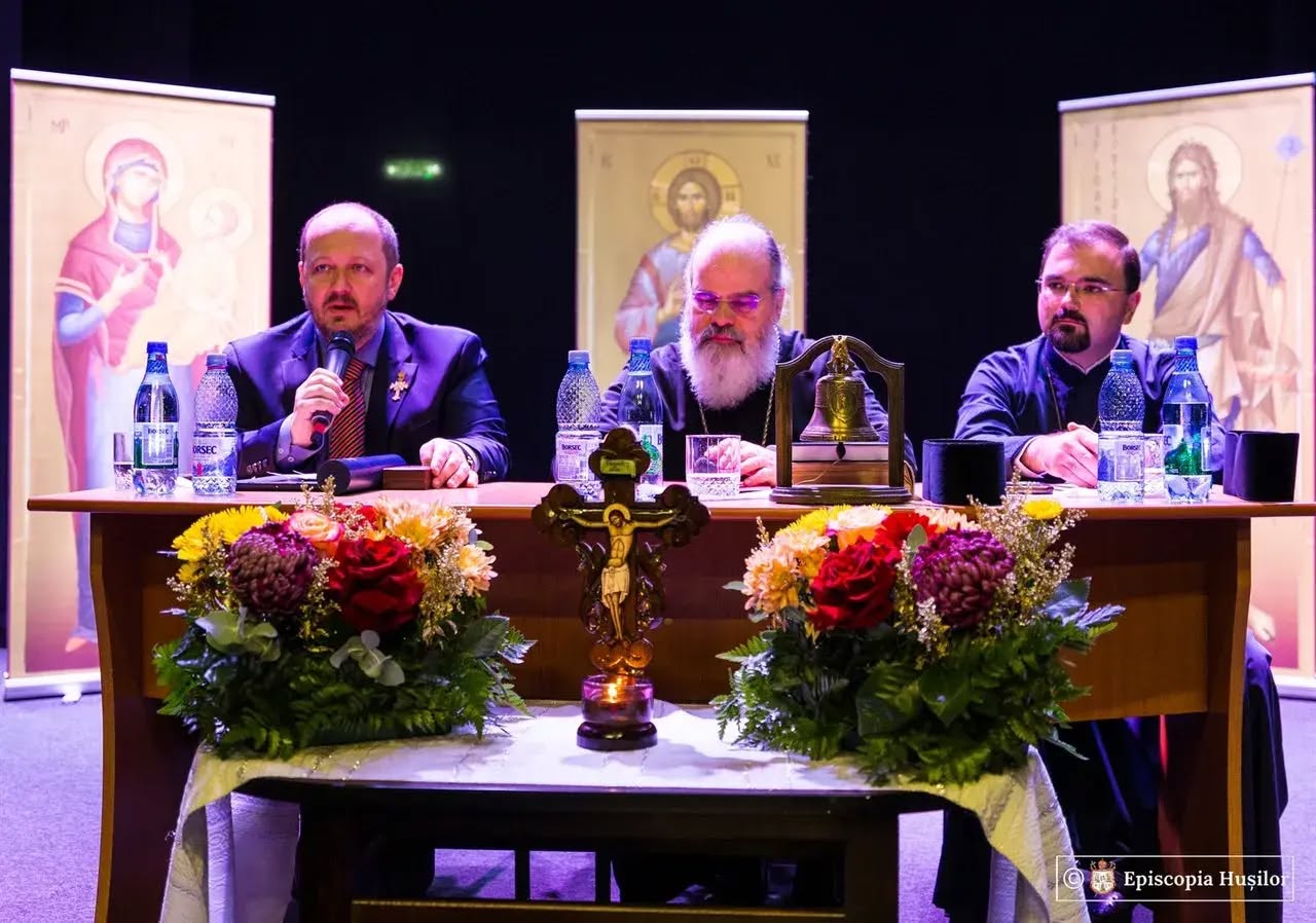 Scandal la o reuniune bisericească de la Huși. Un preot a vociferat împotriva lui Adrian Papahagi: „L-ai denigrat pe dl. Georgescu”/ „Un provocator georgist care nu s-a jenat de ierarhul care l-a hirotonit” Scandal la o reuniune bisericească de la Huși. Un preot a vociferat împotriva lui Adrian Papahagi: „L-ai denigrat pe dl. Georgescu”/ „Un provocator georgist care nu s-a jenat de ierarhul care l-a hirotonit”