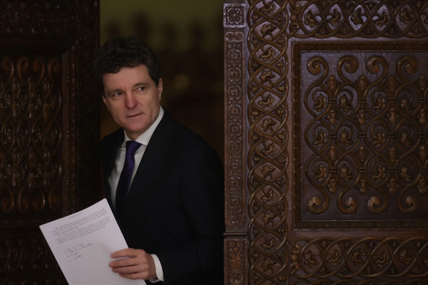 Consilier prezidențial, despre relația sa cu Nicușor Dan: Nu am despre mine întotdeauna sentimentul că sunt la înălțimea exigențelor sale Consilier prezidențial, despre relația sa cu Nicușor Dan: Nu am despre mine întotdeauna sentimentul că sunt la înălțimea exigențelor sale