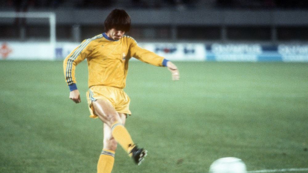 Când „Fiara” Lăcătuș n-a jucat pentru Steaua! „Atunci am ieșit golgheter, m-a ajutat mult Marius cu pase” Când „Fiara” Lăcătuș n-a jucat pentru Steaua! „Atunci am ieșit golgheter, m-a ajutat mult Marius cu pase”