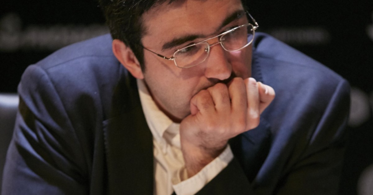 Federația Internațională de Șah deschide anchetă împotriva unui șahist rus, după acuzațiile de hărțuire în scandalul morții lui Daniel Naroditsky Federația Internațională de Șah deschide anchetă împotriva unui șahist rus, după acuzațiile de hărțuire în scandalul morții lui Daniel Naroditsky