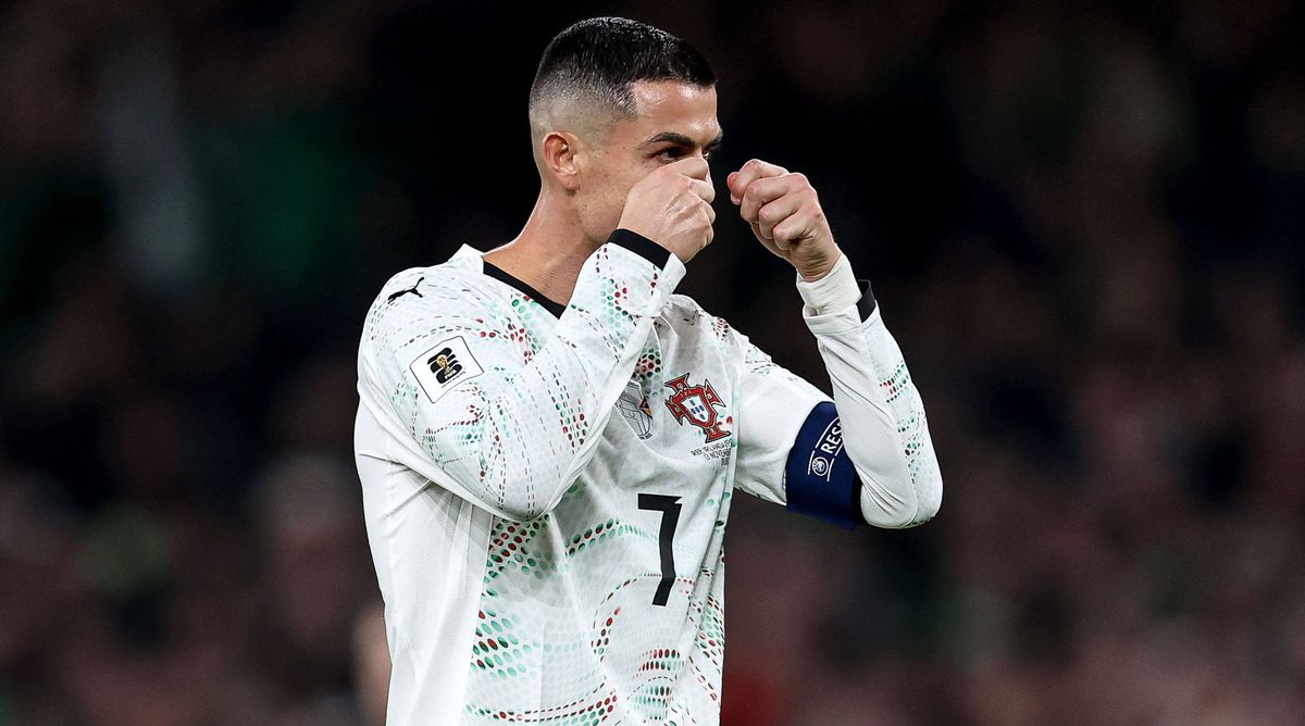 ROȘU! Cristiano Ronaldo și-a lovit adversarul și a fost eliminat! » Nu l-a uitat: s-au războit și acum 4 ani ROȘU! Cristiano Ronaldo și-a lovit adversarul și a fost eliminat! » Nu l-a uitat: s-au războit și acum 4 ani