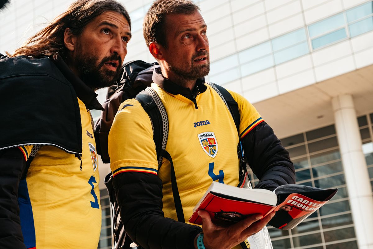 Dan Alexa și Gabi Tamaș au câștigat Asia Express: suma uriașă obținută! » Echipamentul cărei echipe l-au purtat în ziua decisivă Dan Alexa și Gabi Tamaș au câștigat Asia Express: suma uriașă obținută! » Echipamentul cărei echipe l-au purtat în ziua decisivă