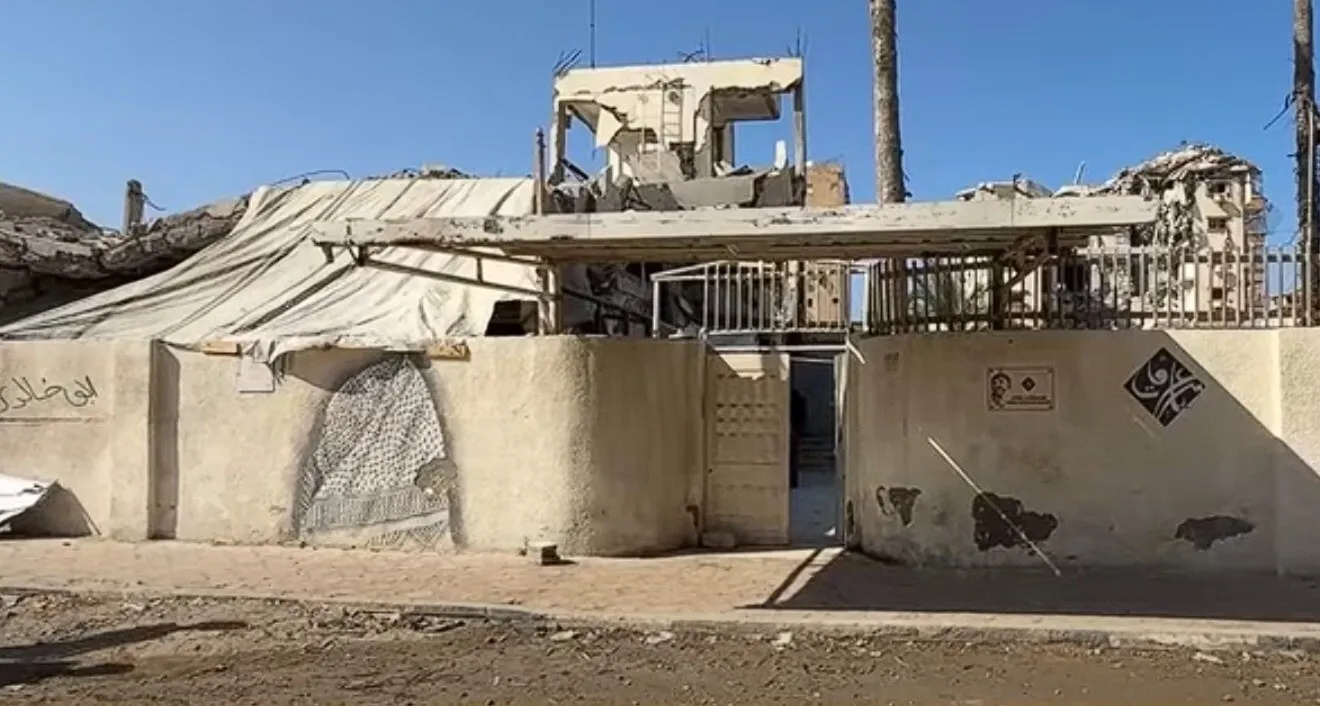 VIDEO Fosta casă a lui Yasser Arafat a ajuns adăpost pentru mai multe familii: Clădirea fusese transformată în muzeu VIDEO Fosta casă a lui Yasser Arafat a ajuns adăpost pentru mai multe familii: Clădirea fusese transformată în muzeu