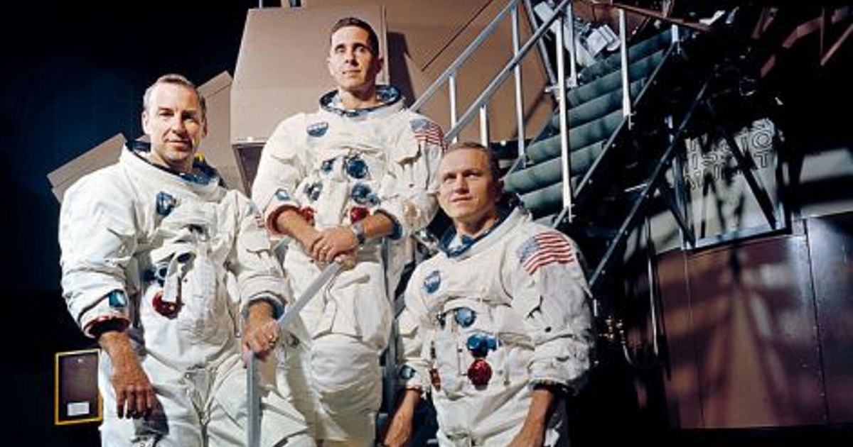 24 decembrie: Ziua când Apollo 8 a orbitat pentru prima dată în jurul Lunii. Echipajul a realizat o misiune de Crăciun 24 decembrie: Ziua când Apollo 8 a orbitat pentru prima dată în jurul Lunii. Echipajul a realizat o misiune de Crăciun