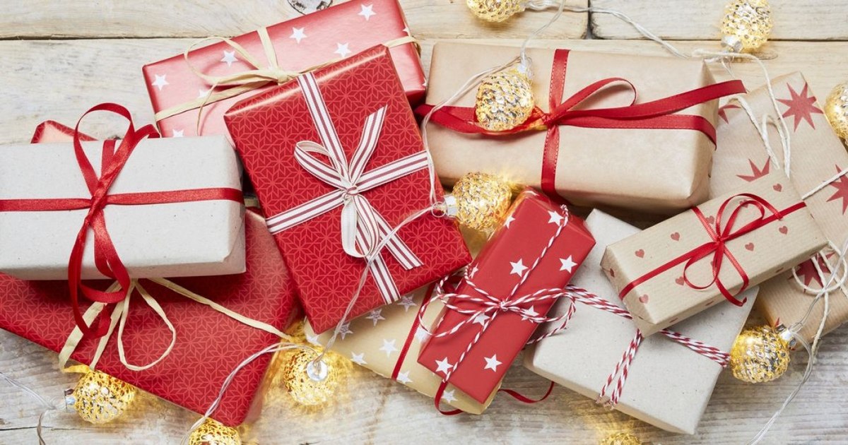 Bugetul alocat cheltuielilor de sărbători scade ușor anul acesta. Pe ce se duc cei mai mulți bani