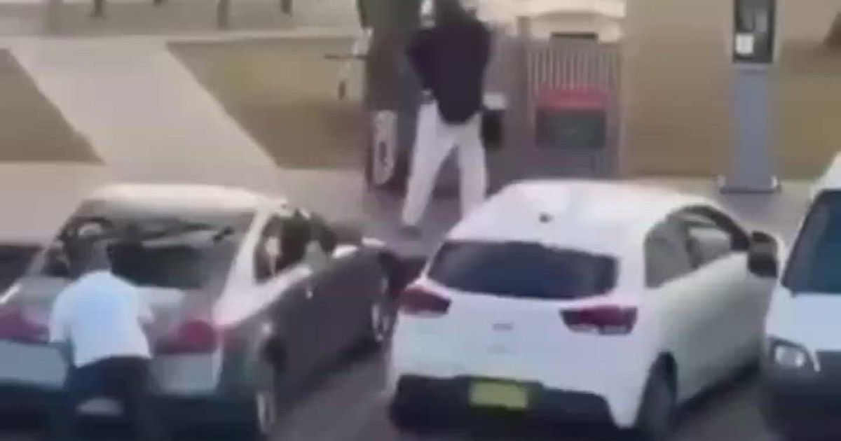 Atacatorii care au ucis 15 persoane pe plaja Bondi din Sydney s-au antrenat în Australia. Ce au făcut înainte de a deschide focul