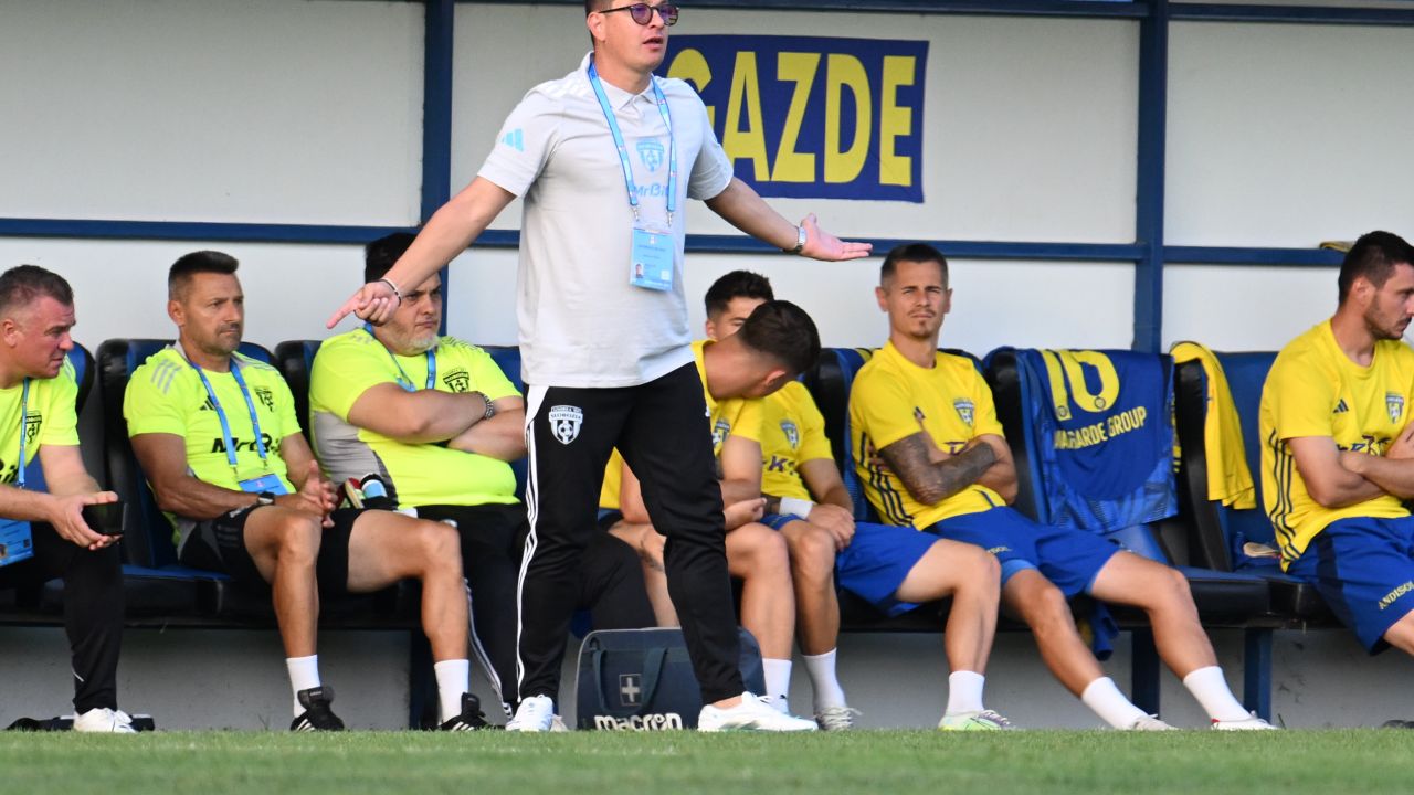 Se dorește plecarea lui Andrei Prepeliță de la Unirea Slobozia! Situație tensionată în vestiar: ori pleacă antrenorul, ori ”gașca”