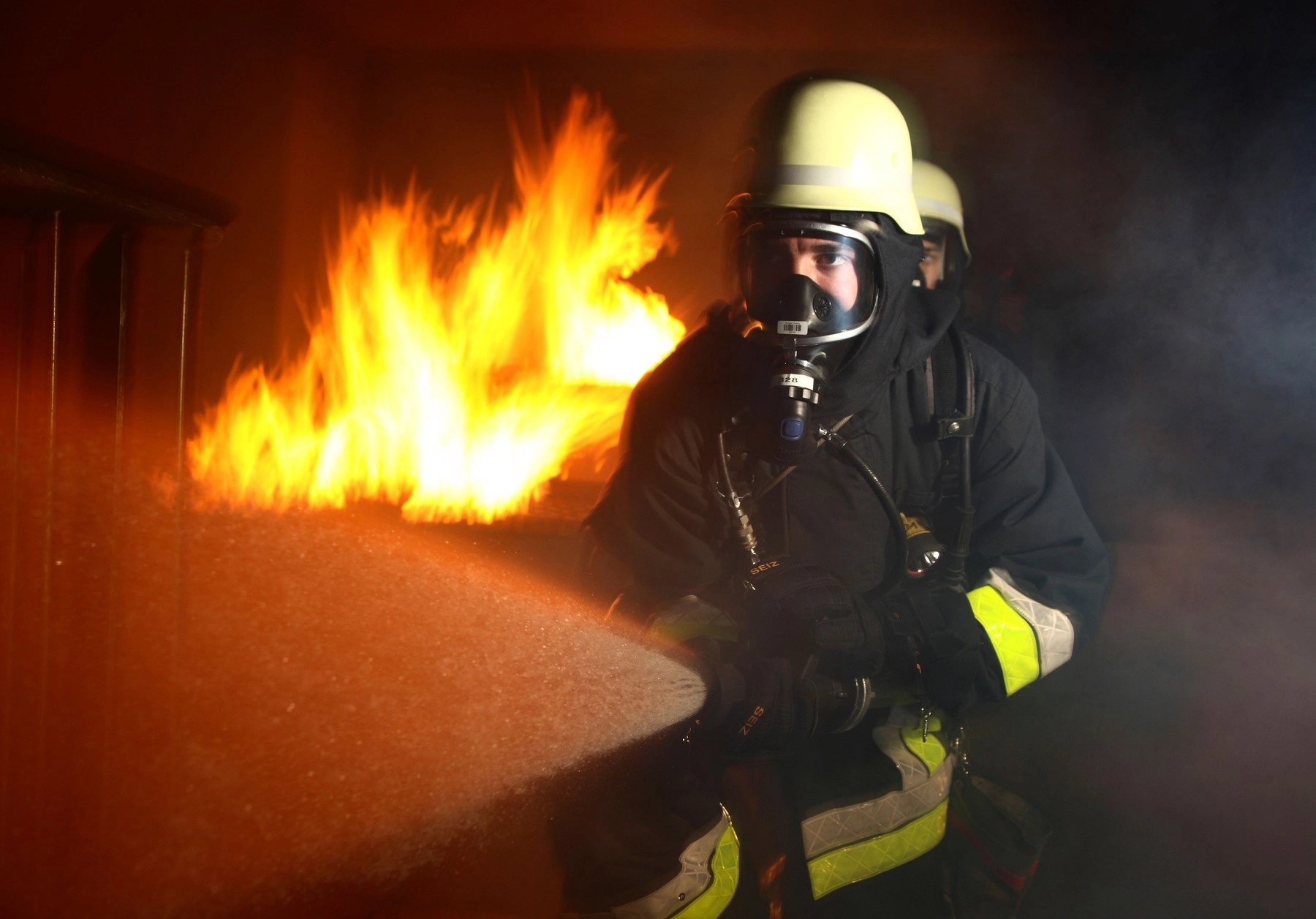 Un incendiu a distrus o biserică istorică din Amsterdam Un incendiu a distrus o biserică istorică din Amsterdam