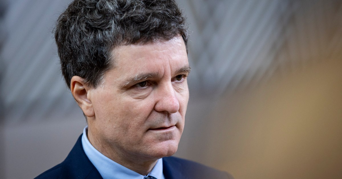 Mesajul lui Nicușor Dan pentru românii din Marea Britanie: „Cred că reprezentați un potențial uriaș pentru țara noastră” Mesajul lui Nicușor Dan pentru românii din Marea Britanie: „Cred că reprezentați un potențial uriaș pentru țara noastră”