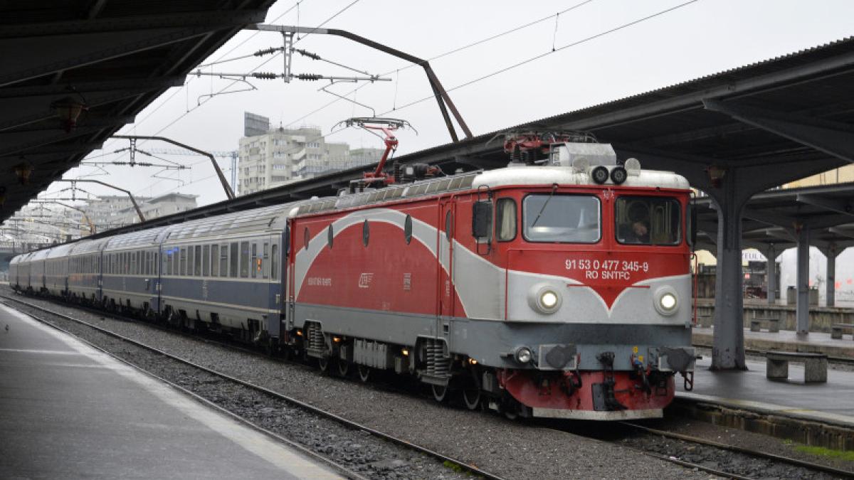 CFR, avertisment dur după un incident periculos: reguli ignorate la o trecere la nivel cu calea ferată