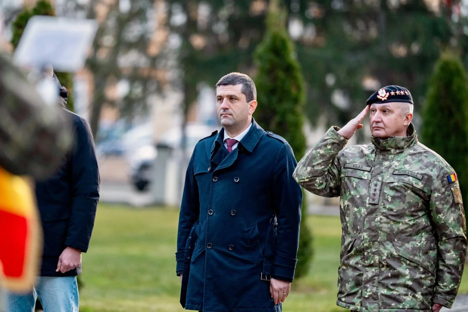 Ministrul Apărării, Radu Miruță, reacție dură după acuzațiile legate de tatăl său: „Un val de minciuni nu poate să acopere adevărul” Ministrul Apărării, Radu Miruță, reacție dură după acuzațiile legate de tatăl său: „Un val de minciuni nu poate să acopere adevărul”